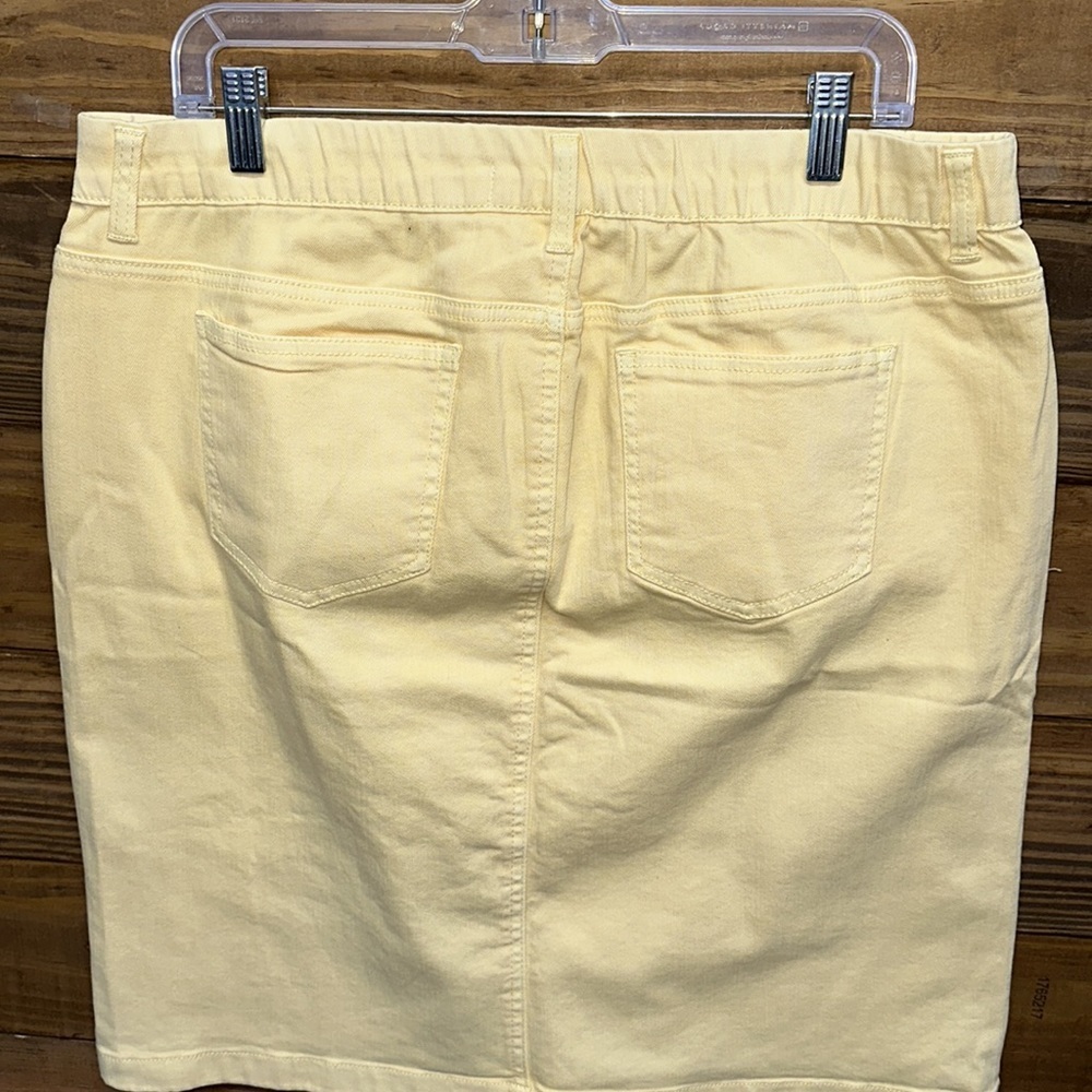 Cato Skirt - Picture 6 of 11